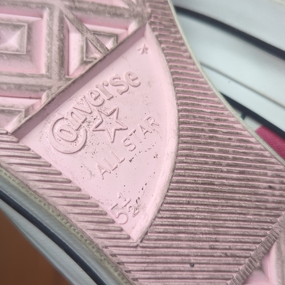 Converse - Picture 16 of 16
